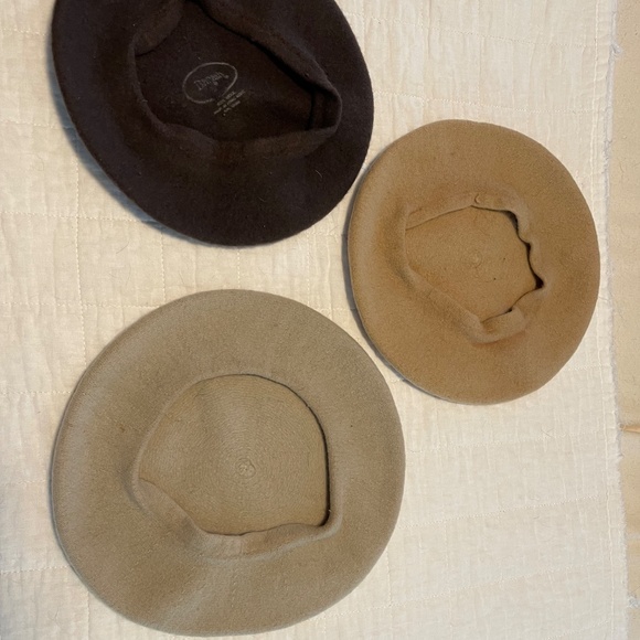 Hats. Wool Tams - Picture 2 of 2